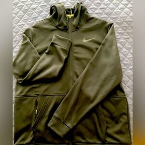 Nike Therma ( unsex)